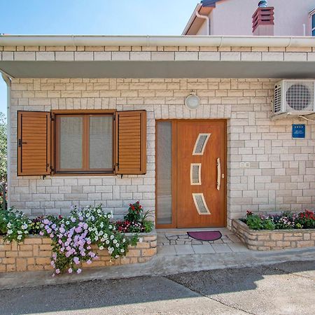 Studio Apartment Oliva Пула Екстериор снимка